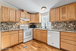 2158 Forest Drive SW, Supply, NC 28462 – photo 15: mls-DSC04522