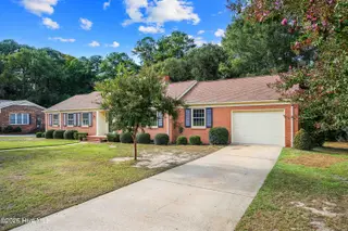611 Gloucester Road, Goldsboro, NC 27534 — 3-bedroom home in Spring Valley, Goldsboro, NC, photo 3 of 37: 05-611 Gloucester Rd-5
