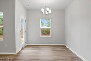 604 S Squires Run Lane, Richlands, NC 28574 – photo 17: Dining Area