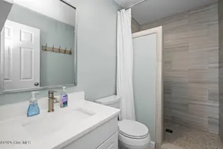 8821 Janell Court, Emerald Isle, NC 28594 – photo 20: Master bath