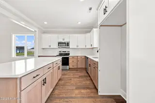 1929 Kimball Drive, Greenville, NC 27834 – photo 14: 12-web-or-mls-BLS_0017