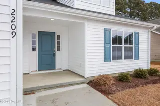 2209 Rhinestone Drive, Winterville, NC 28590 – photo 4: 4-web-or-mls-2-4-26--2209_Rhinestone-ext