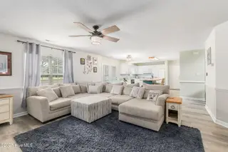 442 Star Hill Drive, Cape Carteret, NC 28584 – photo 11: LR