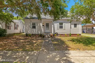 1710 Shepard Street, Morehead City, NC 28557 – photo 23: Beautiful home on Shepard St
