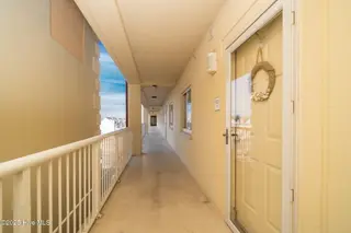 100 Olde Towne Yacht Club Drive 411, Beaufort, NC 28516 – photo 7: Entry