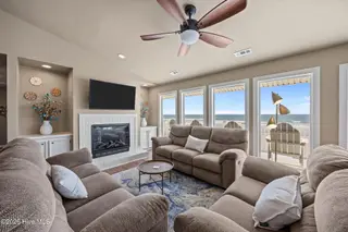 1420 S Shore Drive, Surf City, NC 28445 – photo 4: 7-web-or-mls-1420 S Shore Dr. 9