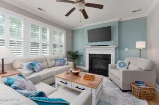 206 Cheswick Drive, Holly Ridge, NC 28445 – photo 9: living-room-01c