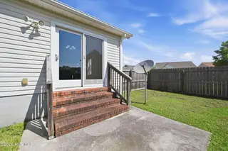330 Providence Drive, Jacksonville, NC 28546 – photo 8