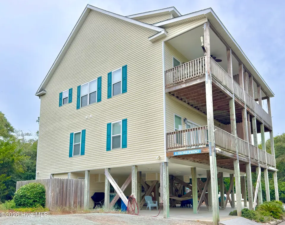 118 Shell Drive West, Emerald Isle, NC 28594 – photo 1 of 42: 118 Shell Dr. WEST