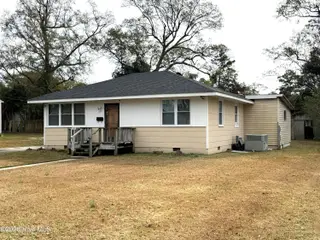 436 Nelson Drive, Jacksonville, NC 28540 – photo 2: Photo Dec 04 2025, 11 55 17 AM