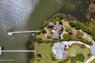 102 Gibbs Circle, Beaufort, NC 28516 – photo 5: 63-web-or-mls-chadwick-visuals-102-gibbs
