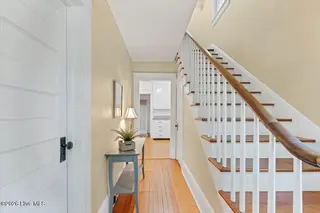 160 N Ridge Street, Southern Pines, NC 28387 – photo 6: Entryway