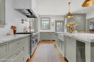 708 Forest Hills Drive, Wilmington, NC 28403 – photo 15: 017_img_0164_811