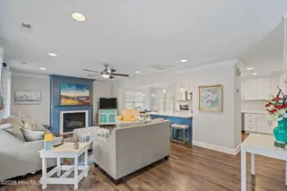 142 NE 14th Street, Oak Island, NC 28465 — 3-bedroom home in Tranquil Harbor, Oak Island, NC, photo 8 of 60: 37-web-or-mls-DSC06032