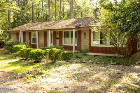 1610 E Indiana Ave, Southern Pines