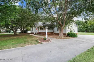 8622 Carter Grove Drive, Elm City, NC 27822 – photo 5: 06-8622 Carter Grove Dr-6