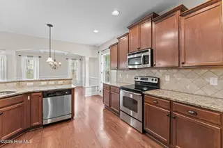 195 Glenmoor Drive, Southern Pines, NC 28387 – photo 21: 38-web-or-mls-DSC06382