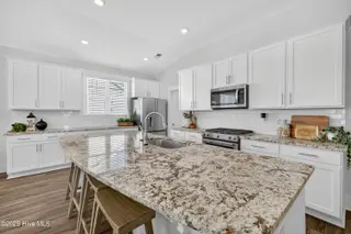 7952 Harrier Circle, Leland, NC 28451 – photo 11: Kitchen