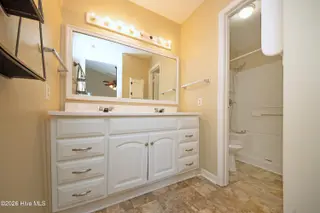 186 Raintree Circle, Jacksonville, NC 28540 – photo 23: Primary Bath