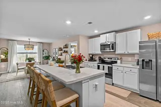 312 Cleat Drive, Surf City, NC 28445 – photo 8: 21_kitchen