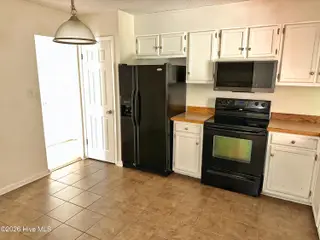 1003 Brynn Marr Road, Jacksonville, NC 28546 – photo 6: KITCHEN