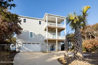 1704 Emerald Drive, Emerald Isle, NC 28594 – photo 3: 1704 Emerald Drive