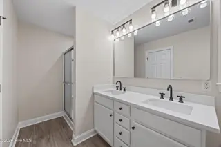 230 Station House Road, New Bern, NC 28562 – photo 22: Dual vanity