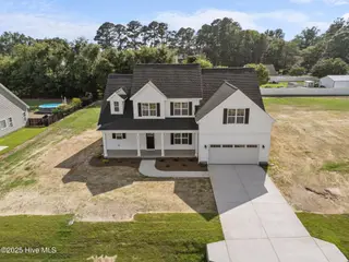896 Lendy Drive, Greenville, NC 27858 – photo 21: 21-web-or-mls-896 Lendy Dr EX 020