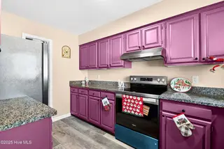 105 Riverbend Road, Jacksonville, NC 28540 – photo 7: Kitchen