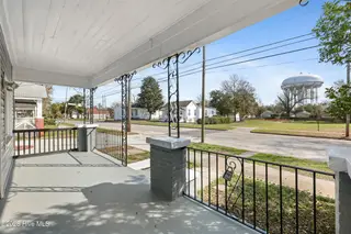 812 S 8th Street, Wilmington, NC 28401 – photo 3: 5_img_6048