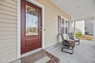 752 Chadwick Shores Drive, Sneads Ferry, NC 28460 – photo 6: 9_front entryway