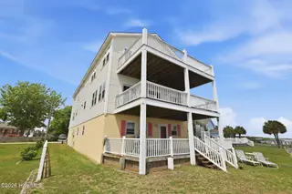 103 Waterfront Avenue, Newport, NC 28570 – photo 6: Backyard