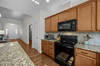 2417 Charity Lane, Winterville, NC 28590 — 3-bedroom home in Colony Woods South, Winterville, NC, photo 16 of 48: 2417 Charity Ln