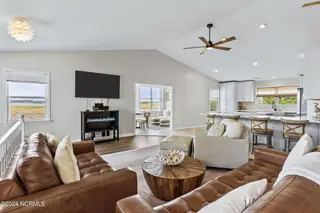 1135 S Topsail Drive, Surf City, NC 28445 – photo 7: 11_1135stopsail_00011