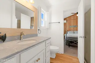 413 Club Colony Drive, Atlantic Beach, NC 28512 – photo 21: Jack and Jill bathroom