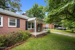 2304 Jefferson Drive, Greenville, NC 27858 – photo 6: 6-web-or-mls-BLS_0005