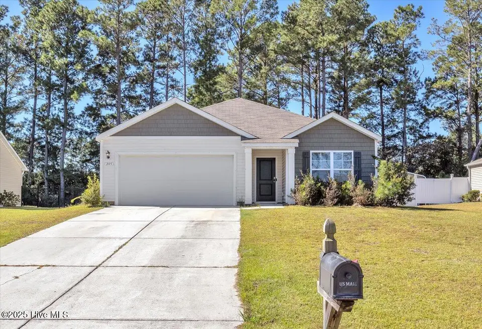 205 Wild Raven Street NW, Shallotte, NC 28470 — 3-bedroom home in Wildwood Village, Shallotte, NC, photo 1 of 37: 01-Final 205 Wild Raven St NW -RJREM-512