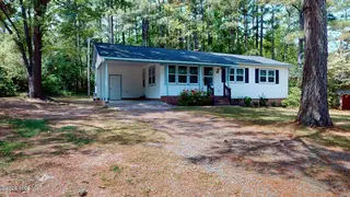 1240 W Michigan Avenue, Southern Pines, NC 28387 – photo 2: 1240-W-Michigan-Ave-04162026_174700