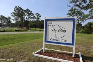 1156 Twin Lakes Drive, Southport, NC 28461 — 4-bedroom home in Boiling Spring Lakes, Southport, NC, photo 18 of 26