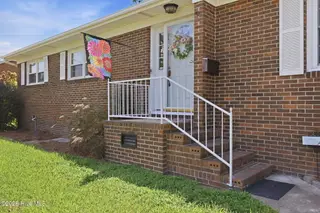 2002 Carey Road, Kinston, NC 28501 – photo 4: 51-web-or-mls-IMG_2643