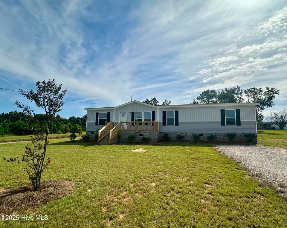 101 Cottonwood Court, Kenly, NC 27542 – photo 1 of 19: IMG_1933