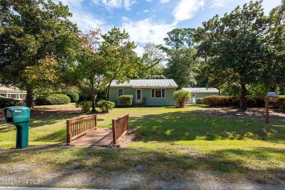 820 Antioch Road, New Bern, NC 28560 – photo 1 of 31: 820 Antioch Road