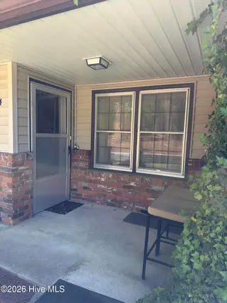 570 S May Street Apt 24, Southern Pines, NC 28387 – photo 2: 79641547791__4CC46358-CA52-4106-890E-BE2