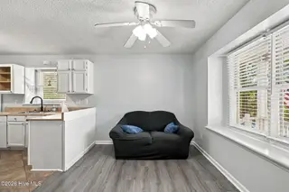114 NW 23rd Street, Oak Island, NC 28465 — 2-bedroom home in Pinners Point, Oak Island, NC, photo 17 of 32: 20-web-or-mls-DSC09372