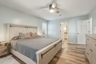 428 Holly Street, Emerald Isle, NC 28594 – photo 18: 11-web-or-mls-chadwick-visuals-428-holly