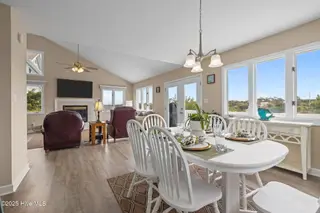 7403 Archers Creek Court, Emerald Isle, NC 28594 – photo 6: 33-web-or-mls-1S3A0217