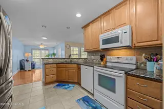 1207 Pelican Drive, New Bern, NC 28560 – photo 5: 1207 Pelican Drive, New Bern, NC 28560