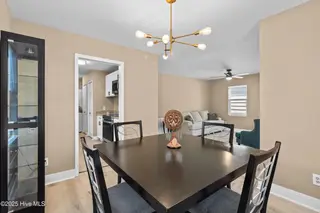 118 S 13th Street, Wilmington, NC 28401 – photo 13: 118 S 113 2 Dining Room (1)