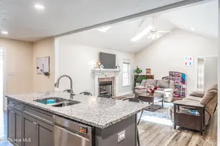 114 Bellhaven Drive, Whispering Pines, NC 28327 – photo 15: DSC06393