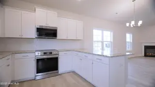 1254 Opaca Drive SE, Bolivia, NC 28422 – photo 10: Kitchen